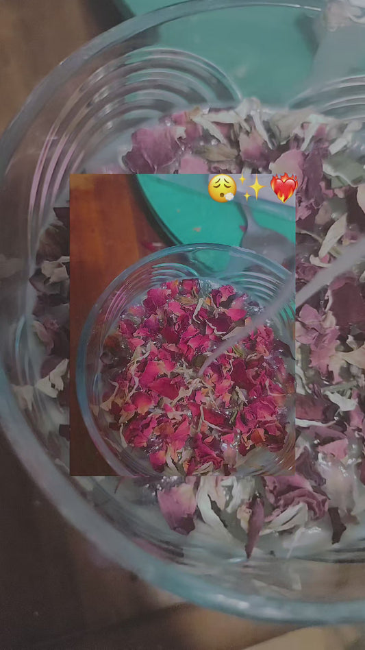 Homemade rose petals garden candle